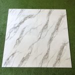 Carrara brown 60x60 cm - Porcelanatos Vitrificados 1.44 m2 - Imagen 4