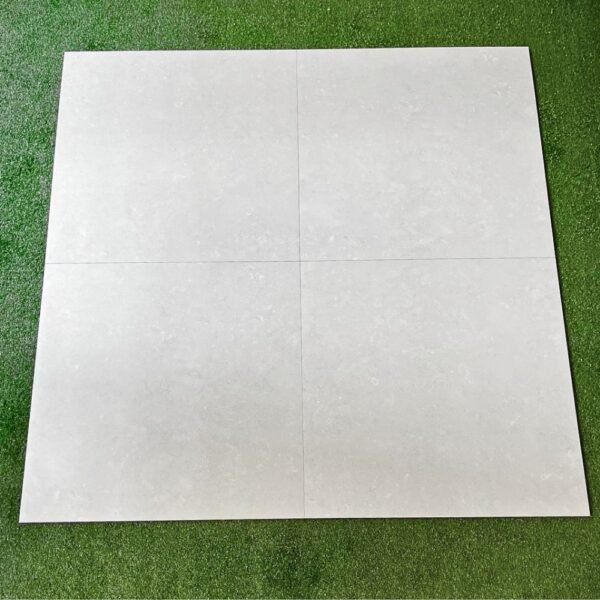 PORCELANATO LIGHT GREY MATE 60X60cm - 1.44m2 - Imagen 3