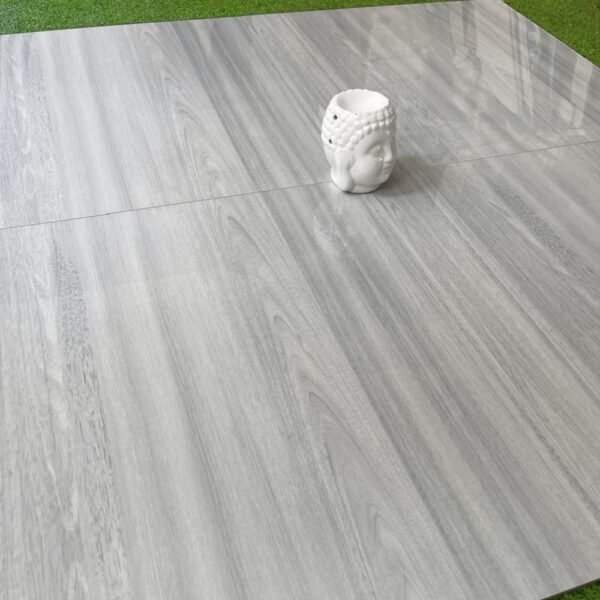 PORCELANATO WOOD PLATA 60X60CM 1.44M2 – VITRIFICADO - Imagen 2