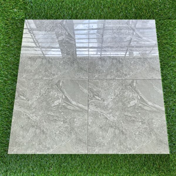 PORCELANATO PIEDRA GRIS 60X60cm – 1.44m2 VITRIFICADO - Imagen 3