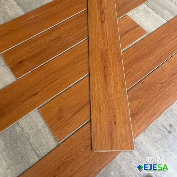 PISO LAMINADO 4267 – 2.911 m2 – 1.219×19.9 CM - Imagen 2