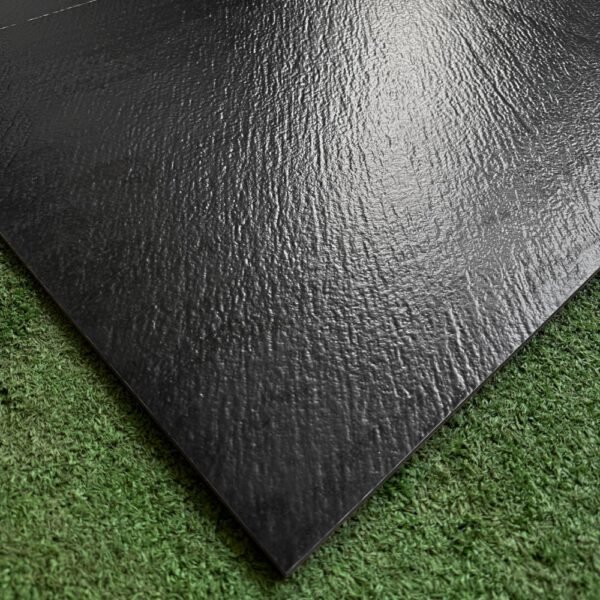 PORCELANATO NEGRO TEXTURADO 60X60cm – 1.44m2 – MATE - Imagen 4