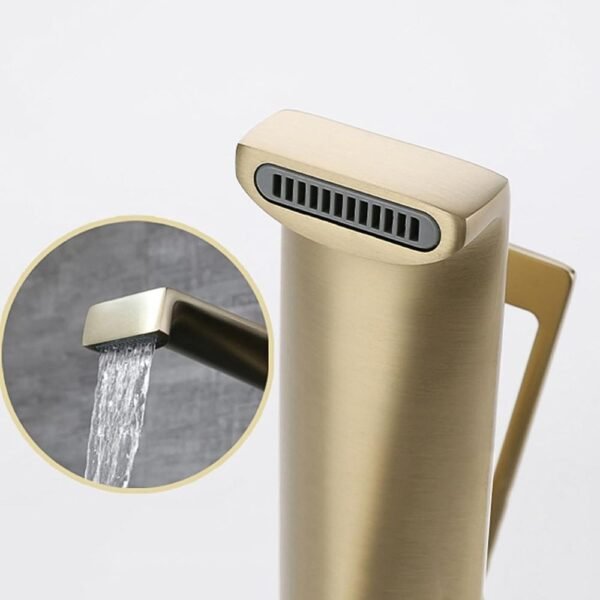 LLAVE MEZCLADORA GIRATORIA BSA4134-G – IMPORTADO - Imagen 3