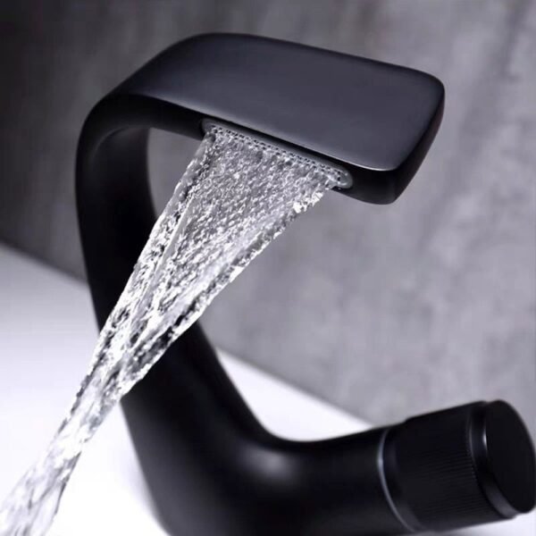 LLAVE MEZCLADORA NEGRO/ F. CURVA BSA4140-B - IMPORTADO - Imagen 2